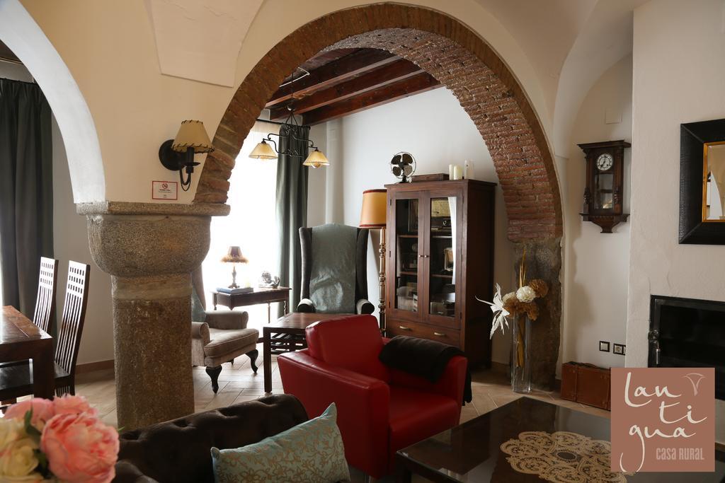 Lantigua Casa Rural Hinojosa del Duque Exteriör bild